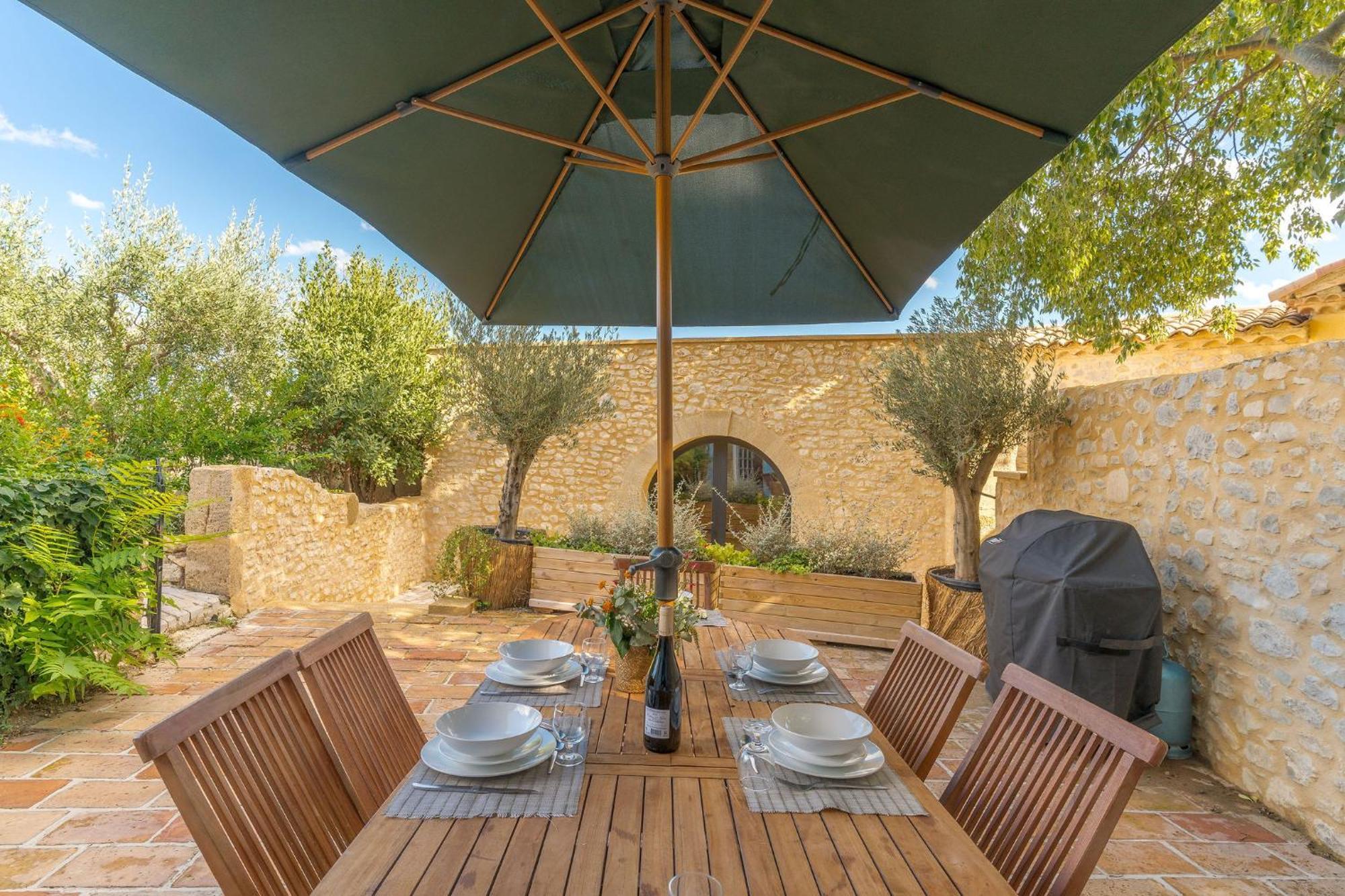 Les Calades Villa Ledenon Bagian luar foto