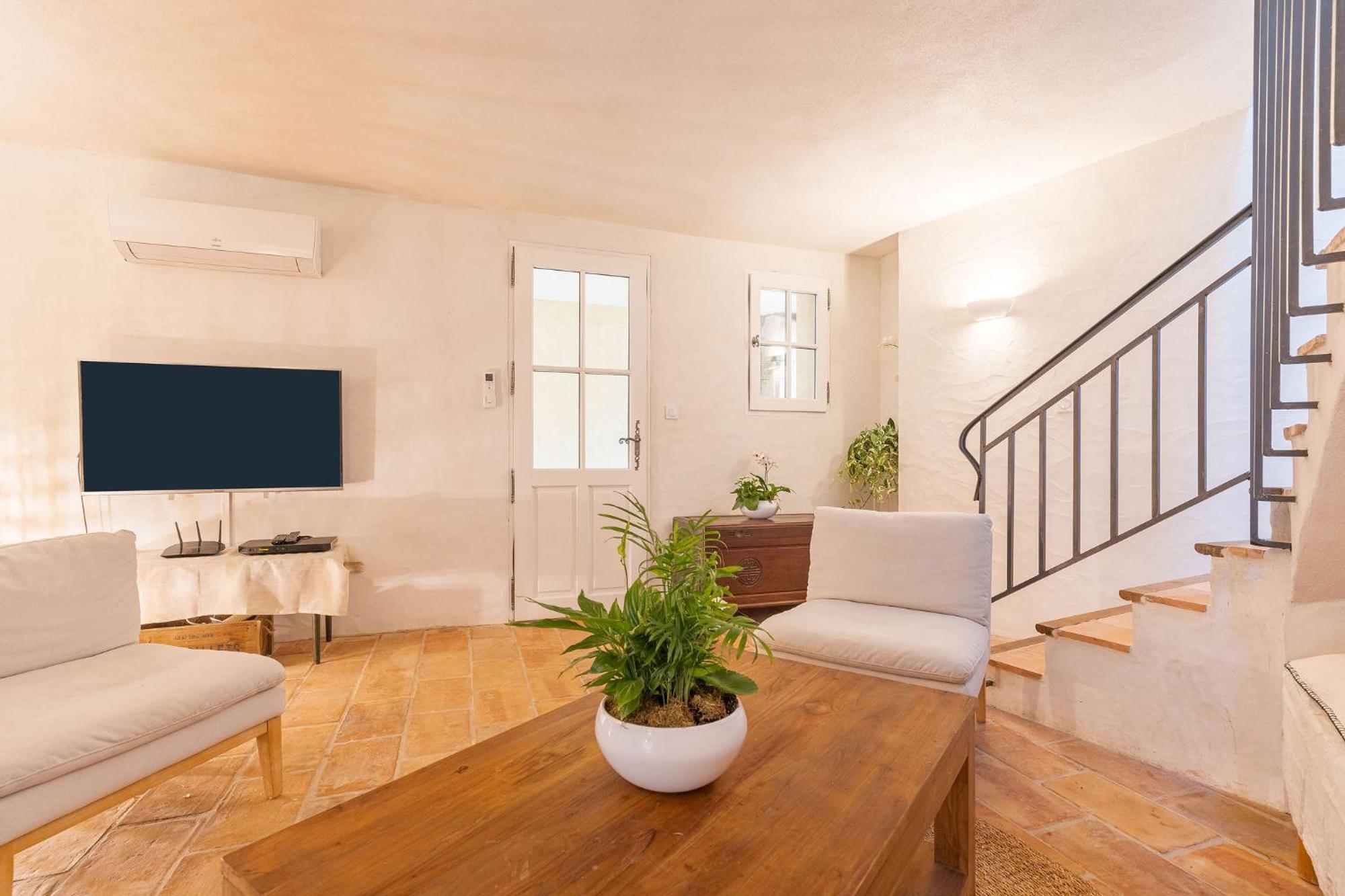 Les Calades Villa Ledenon Bagian luar foto